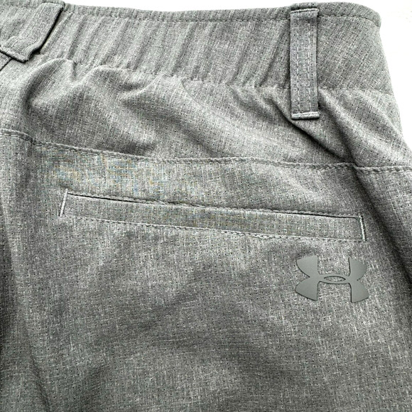 UNDER ARMOUR |‎ Men's 30 x 30 Showdown Vented Gray Golf Dress Pants 1309549 - Picture 1 of 9